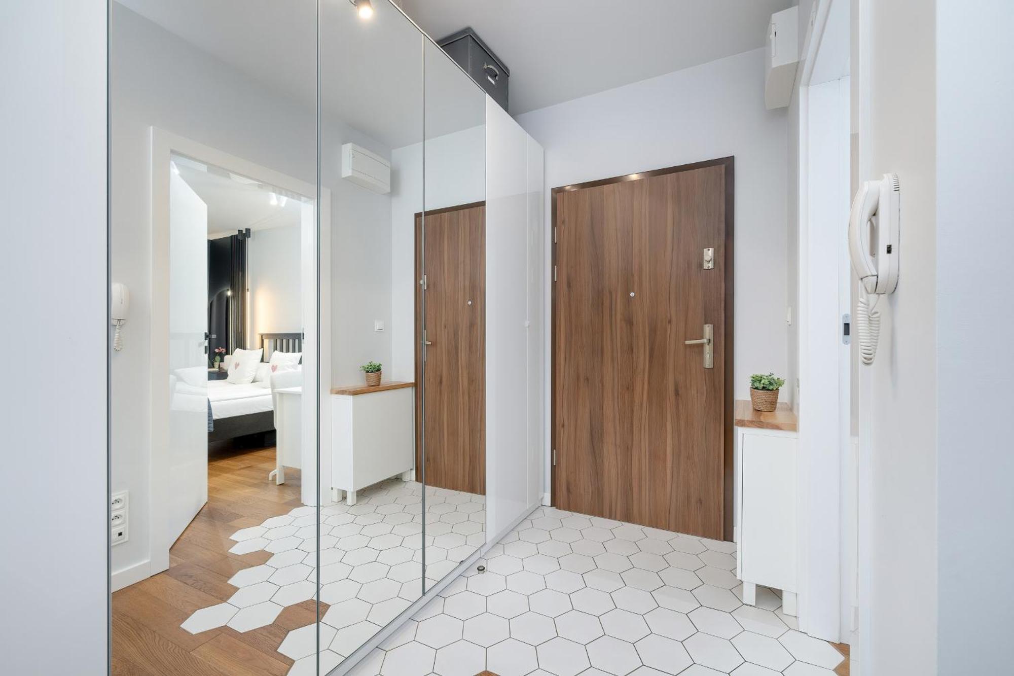 Slusarska Modern With Balcony & Parking Cracow Zablocie By Renters Prestige *