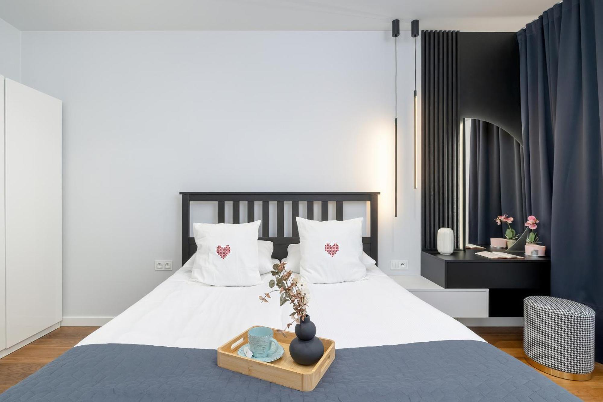 Slusarska Modern With Balcony & Parking Cracow Zablocie By Renters Prestige Apartment