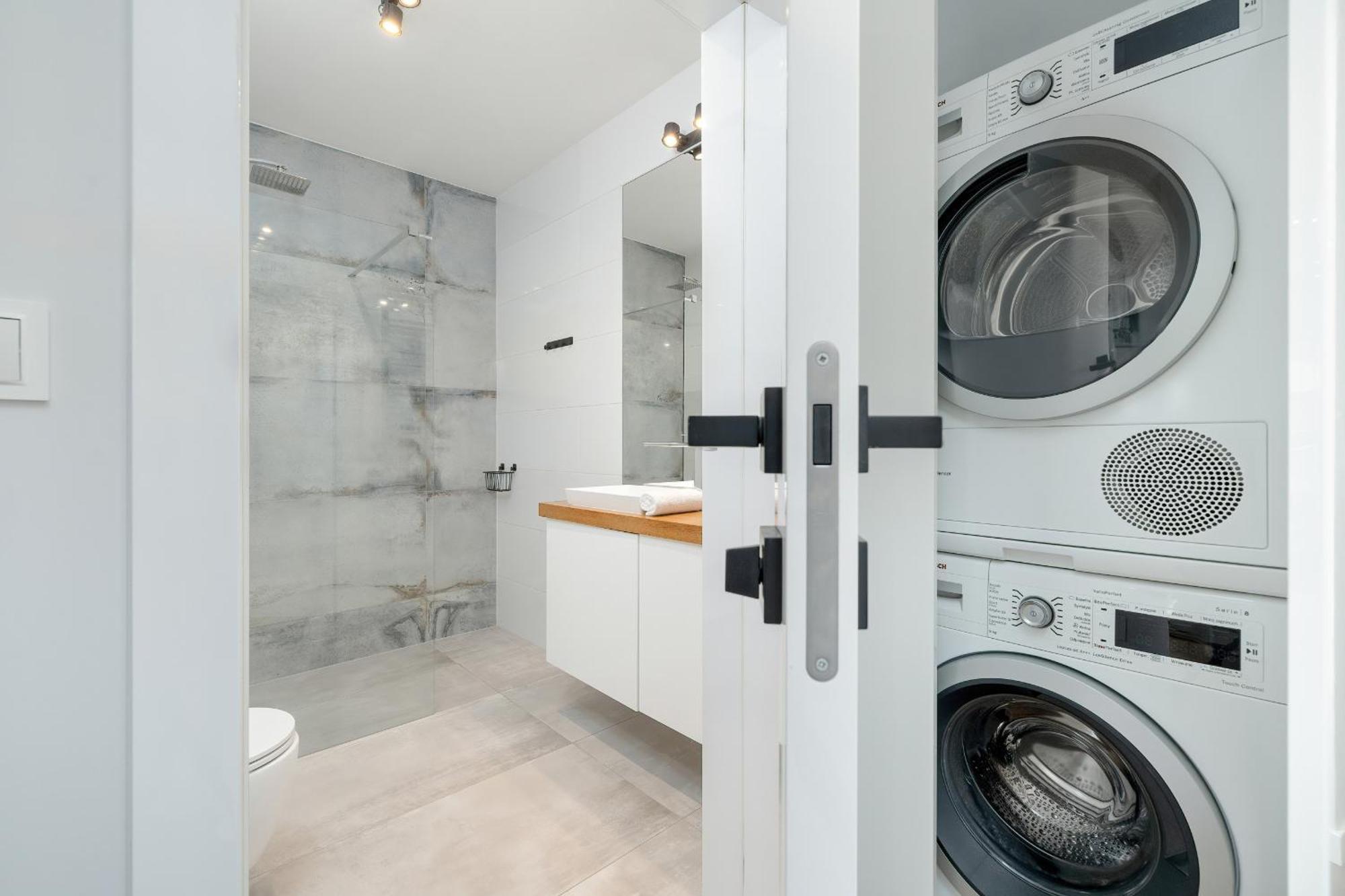 Apartment Slusarska Modern With Balcony & Parking Cracow Zablocie By Renters Prestige *