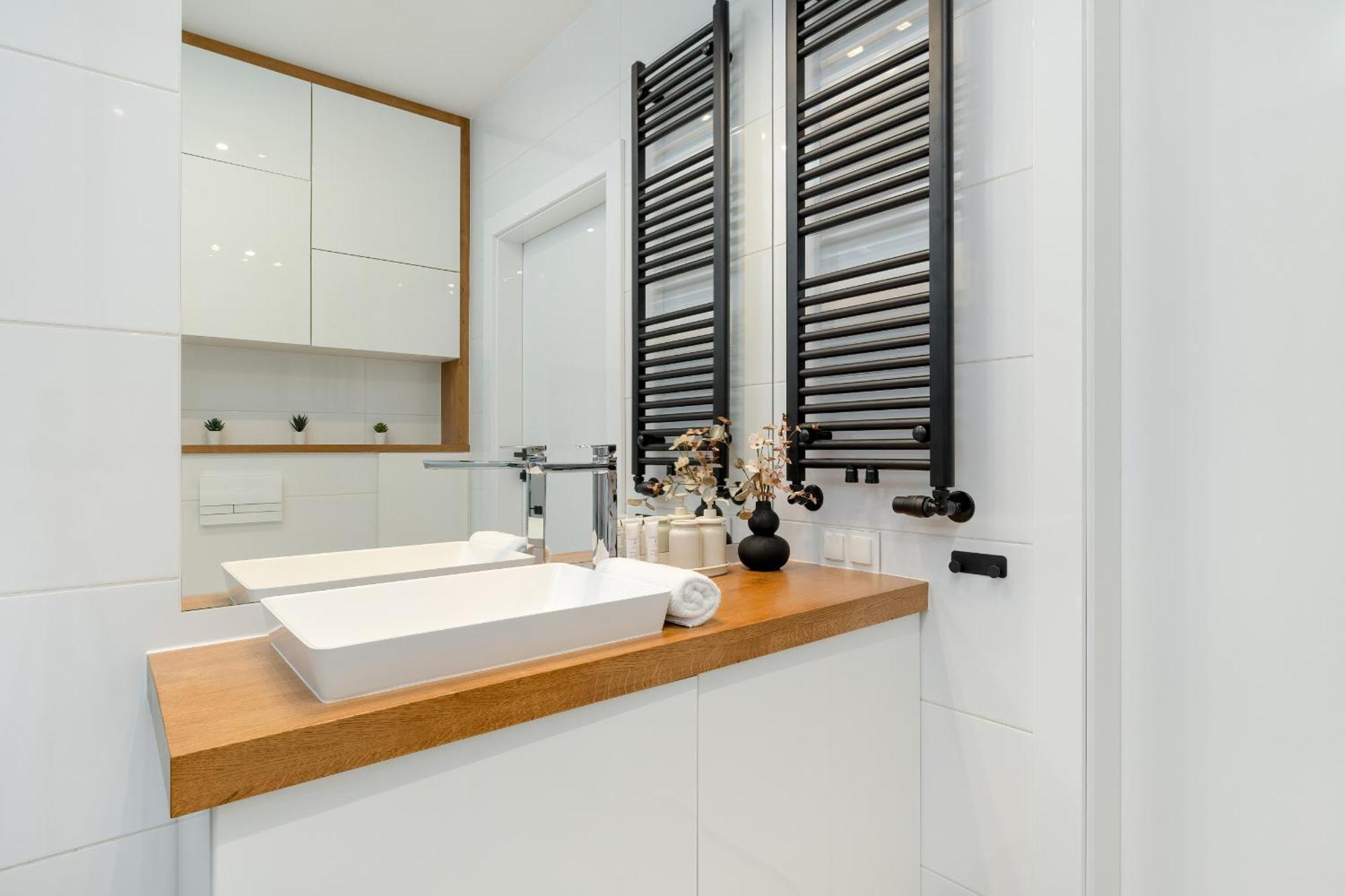 Apartment Slusarska Modern With Balcony & Parking Cracow Zablocie By Renters Prestige Krakow