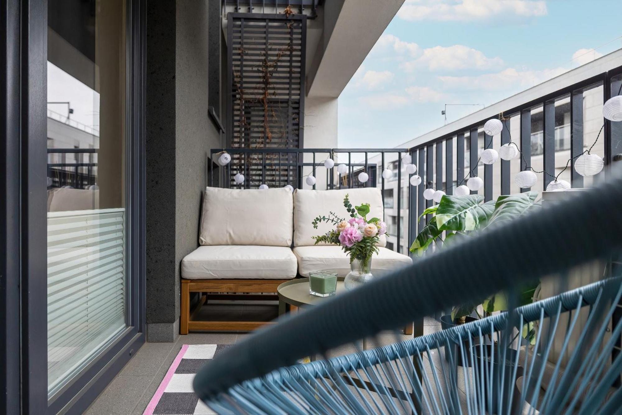 Slusarska Modern With Balcony & Parking Cracow Zablocie By Renters Prestige Apartment *