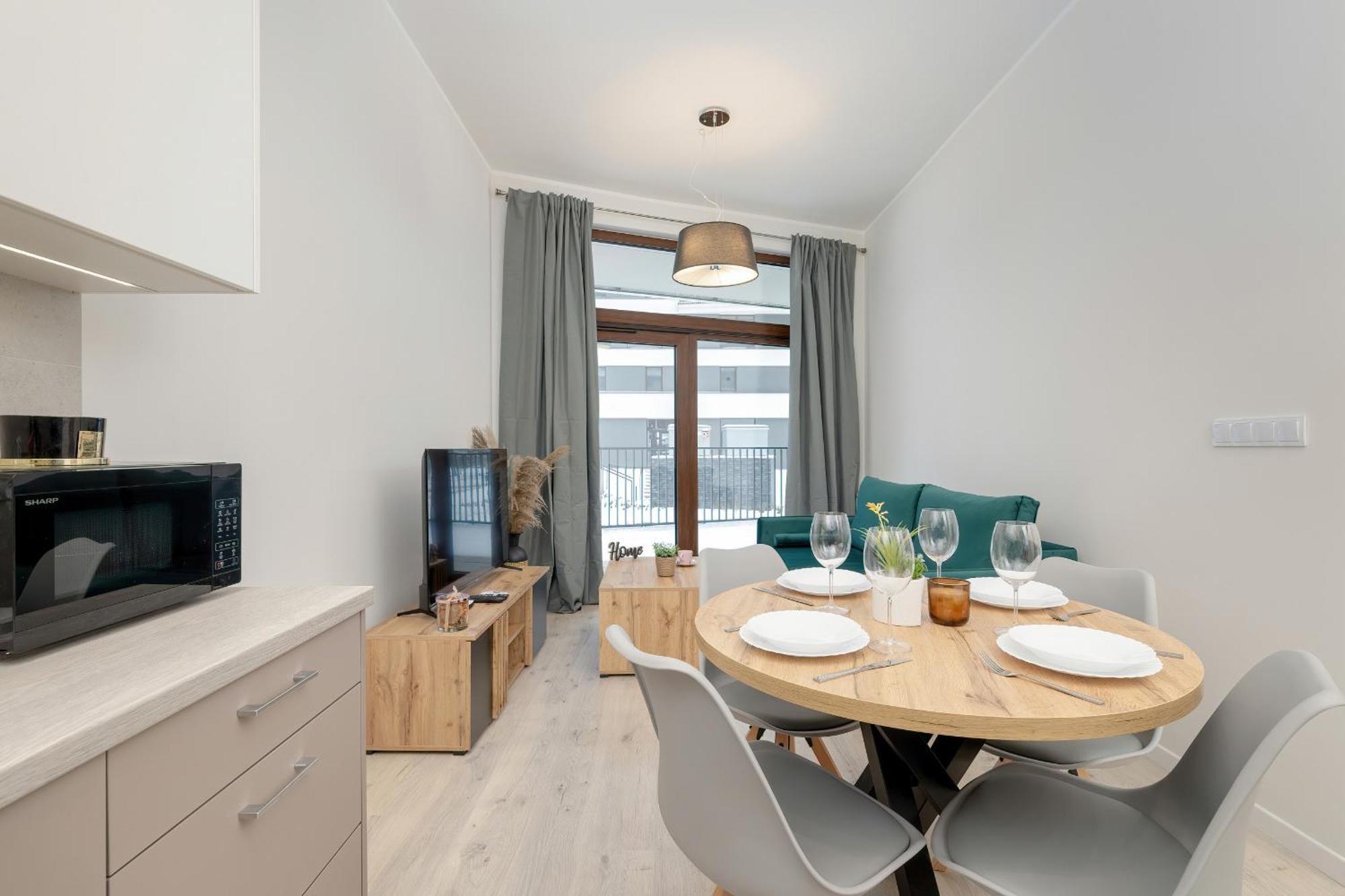 Luxury Near The Center Of Cracow By Renters Prestige