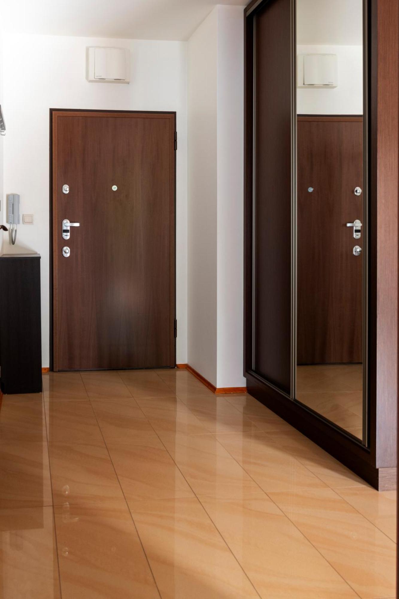 Glowny - Parking, Workspace - By Rentujemy Apartamento *