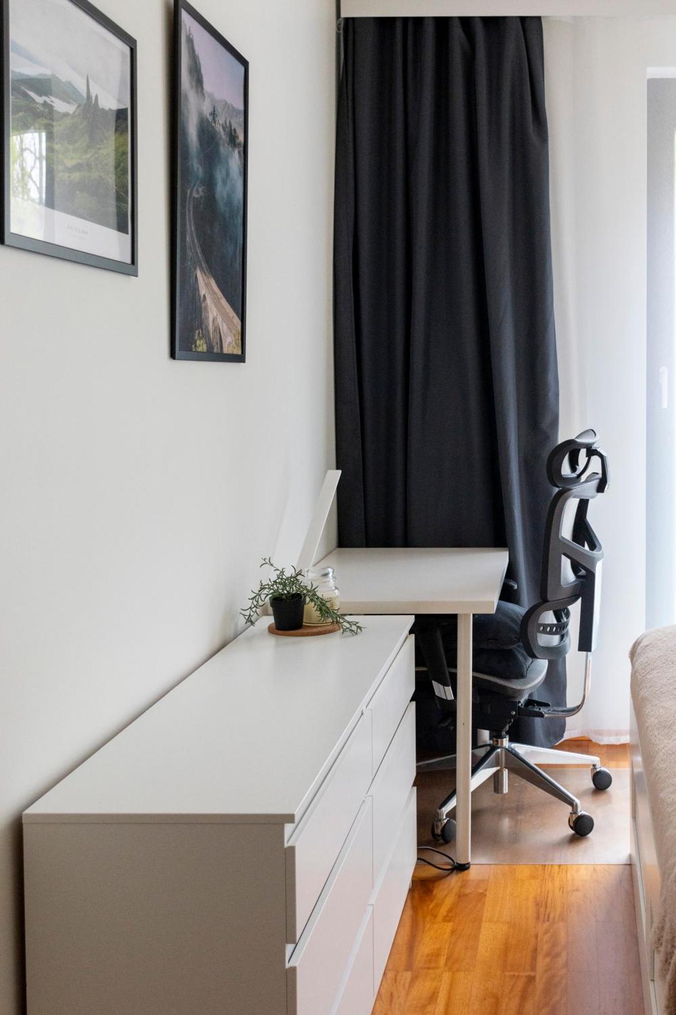 Glowny - Parking, Workspace - By Rentujemy Apartment Krakow