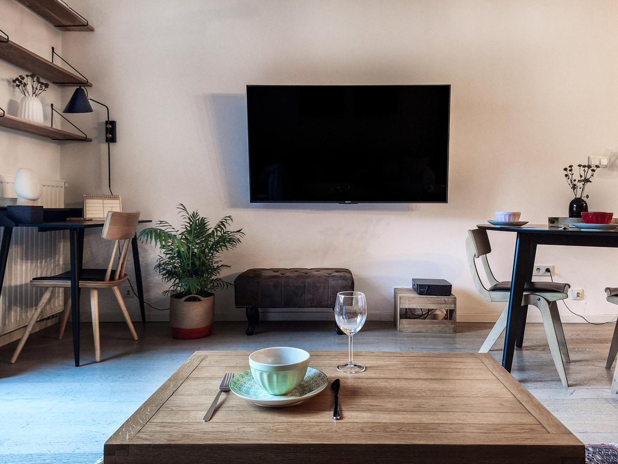 Apartament 1-bedroom With Private Garden, Old Town