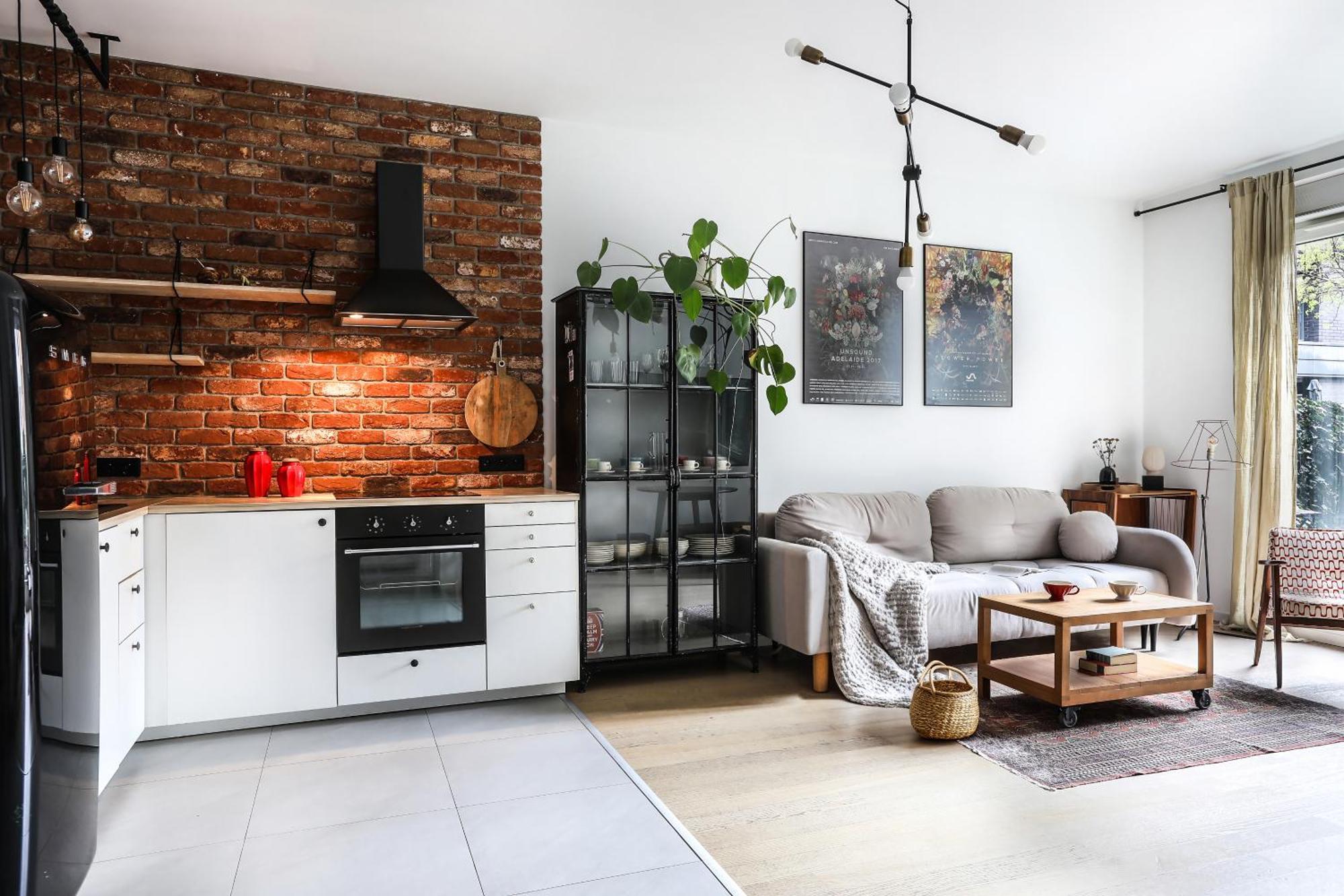 1-bedroom With Private Garden, Old Town Apartament