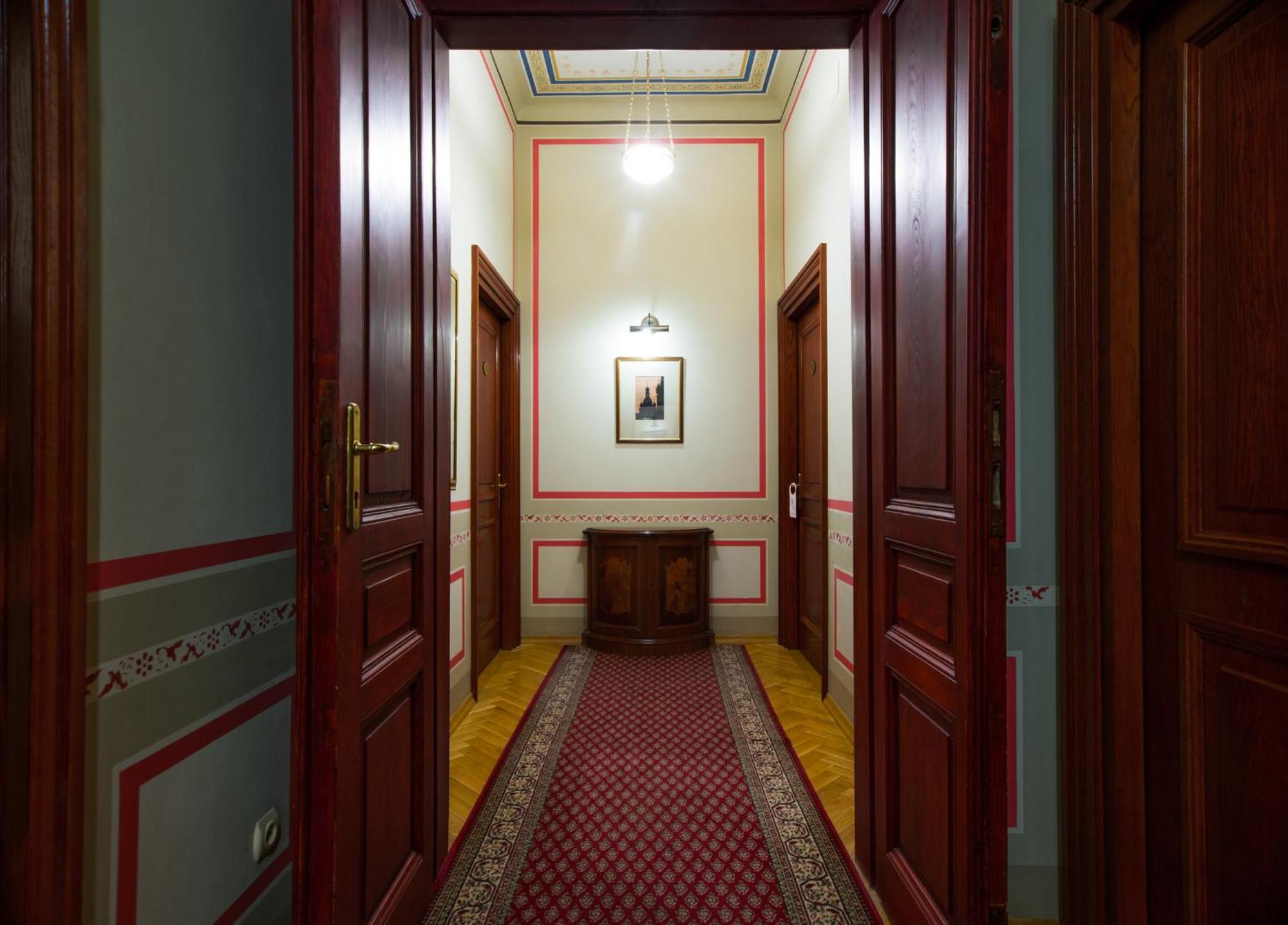 Aparthotel Basztowa 3*