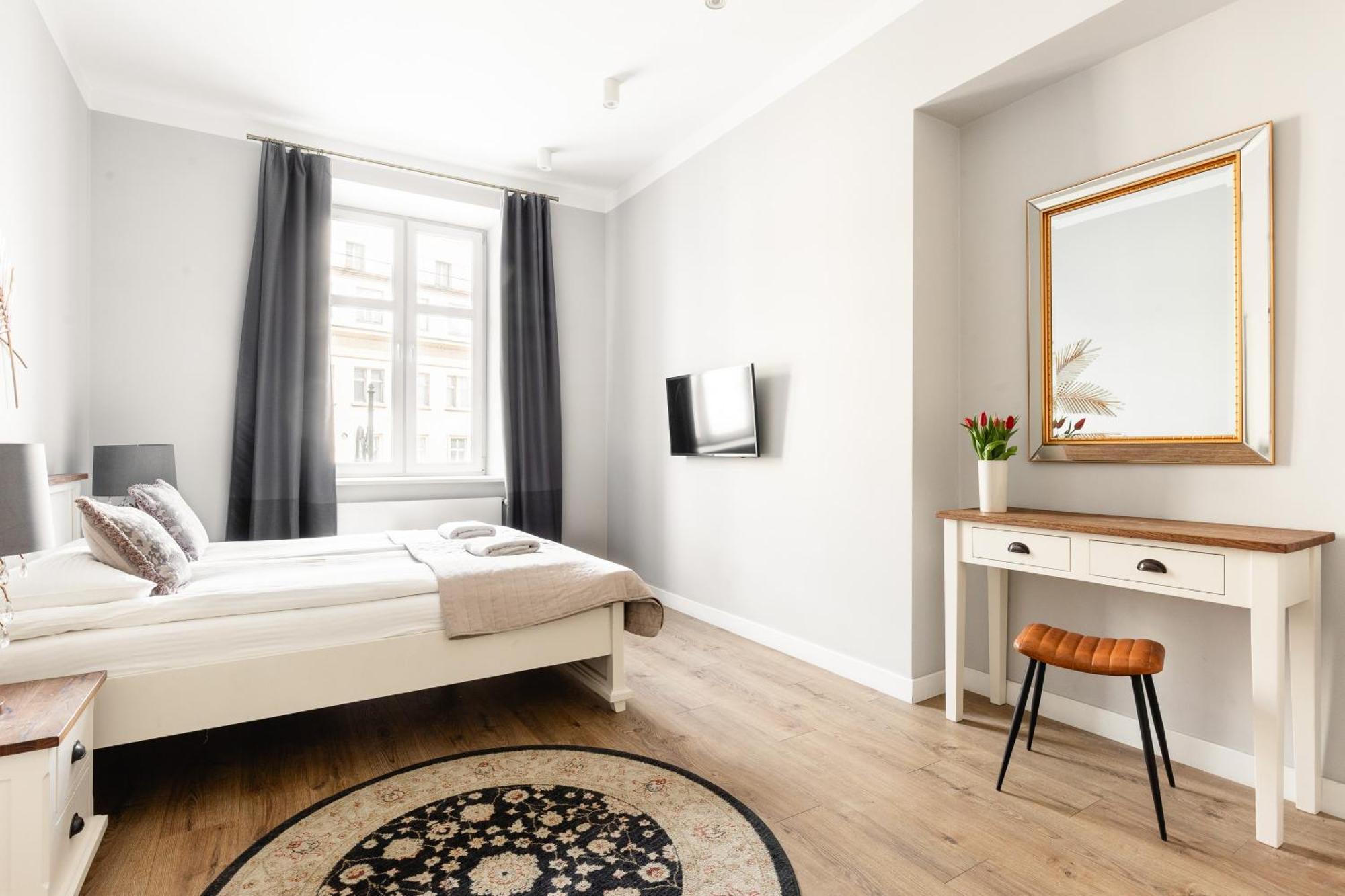 Starowislna 1, Main Square Apartment *