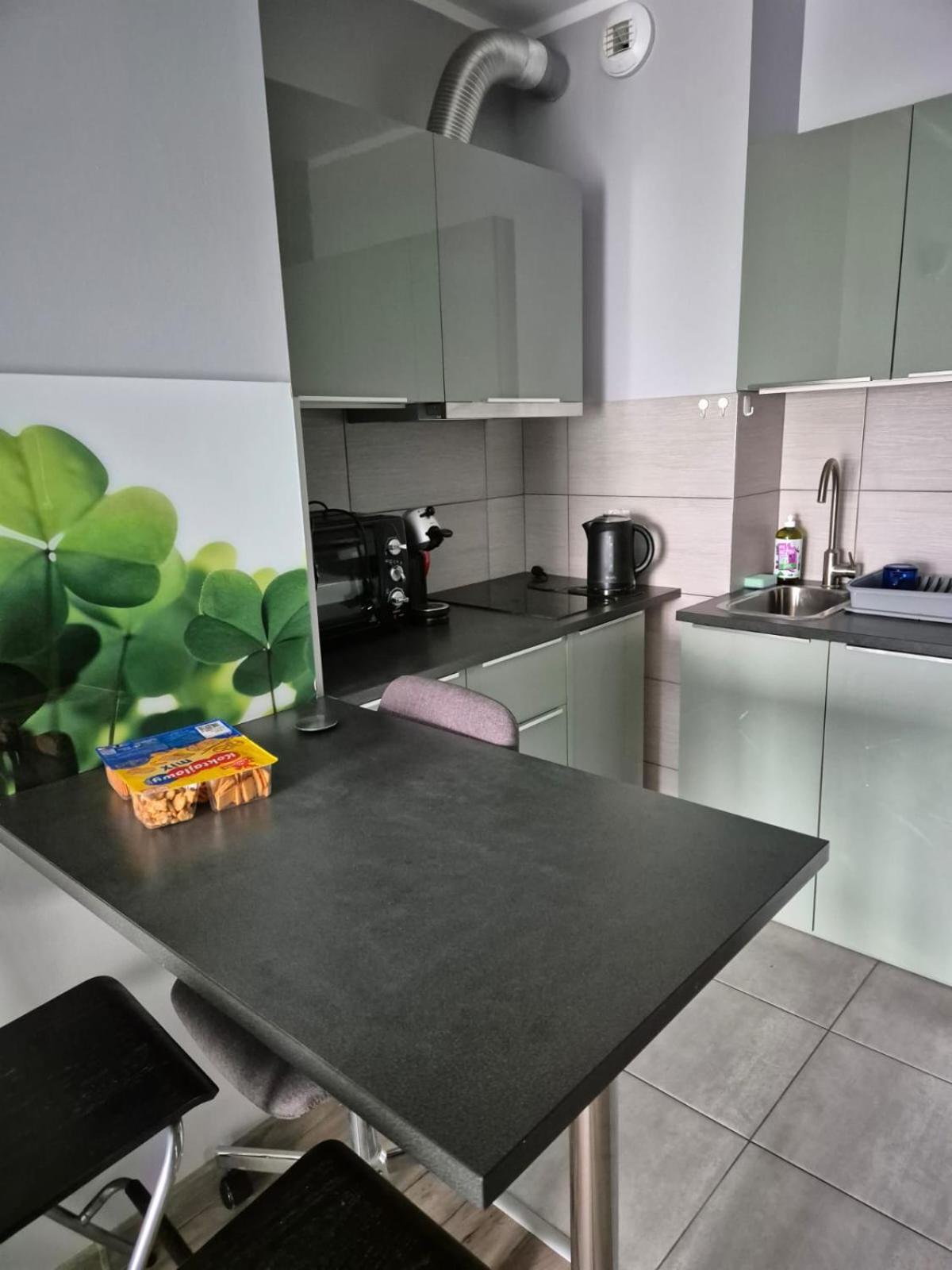 Bunsha Apartment