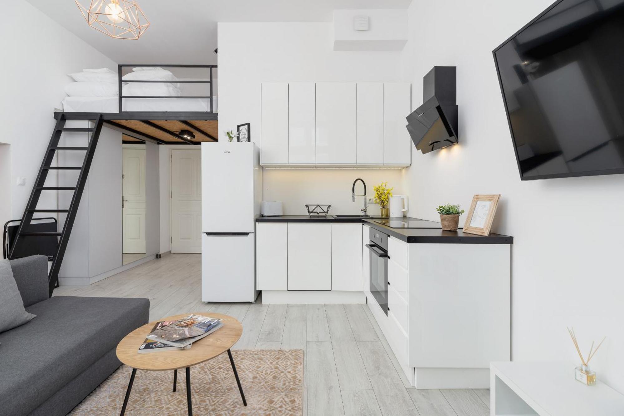 Apartment Comfortable And Elegant Studio With Balcony For 4 People In Cracow By Renters Krakow