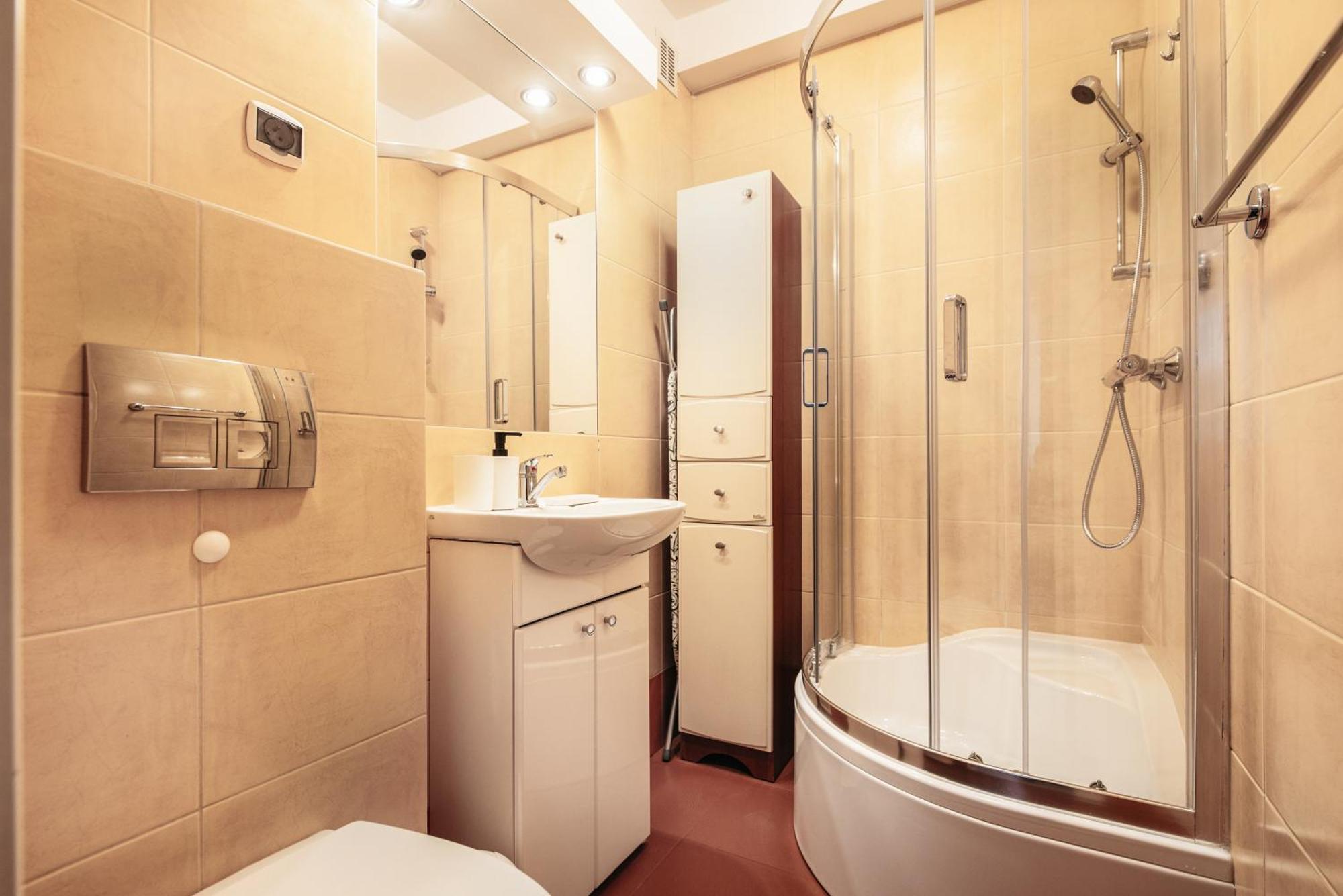 Appartement Fully-furnished With Air Conditioning For Families, Cracow Old Town Krakau