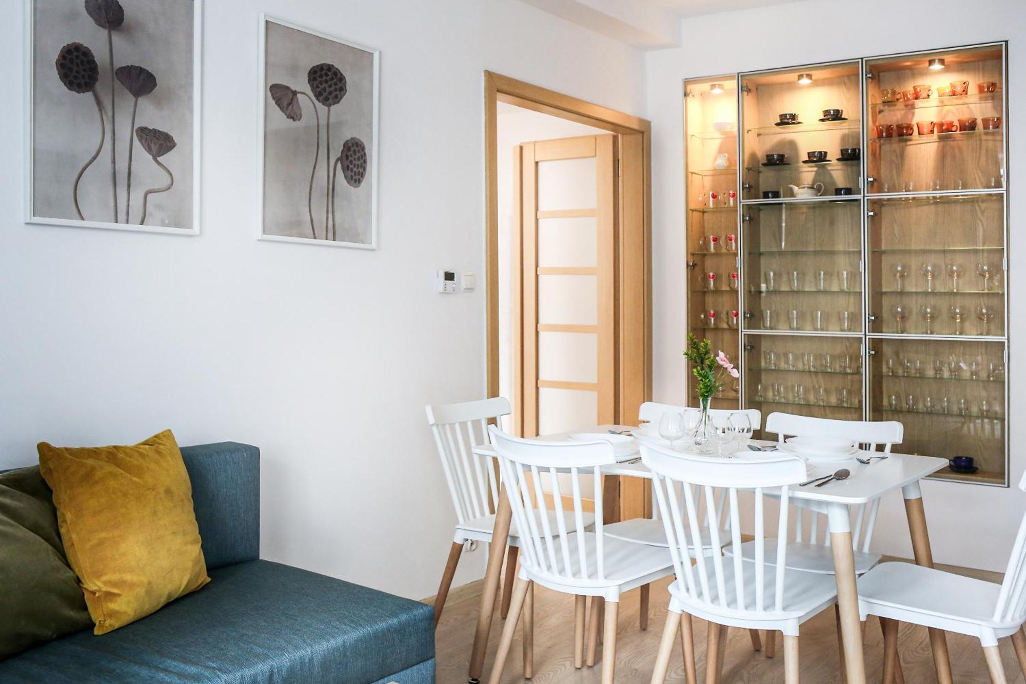 Fully-furnished With Air Conditioning For Families, Cracow Old Town Krakau