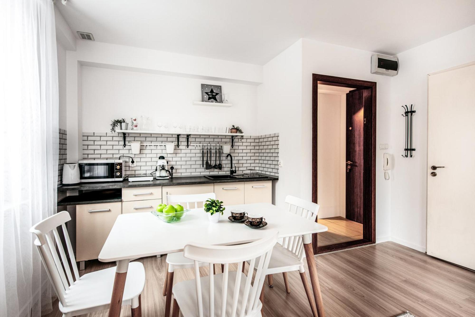 Fully-furnished With Air Conditioning For Families, Cracow Old Town Appartement *