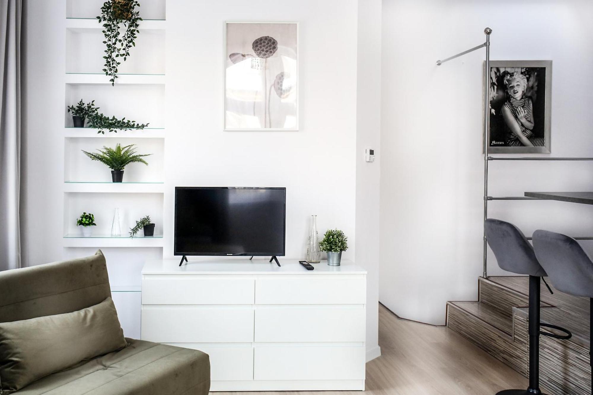 Appartement Fully-furnished With Air Conditioning For Families, Cracow Old Town