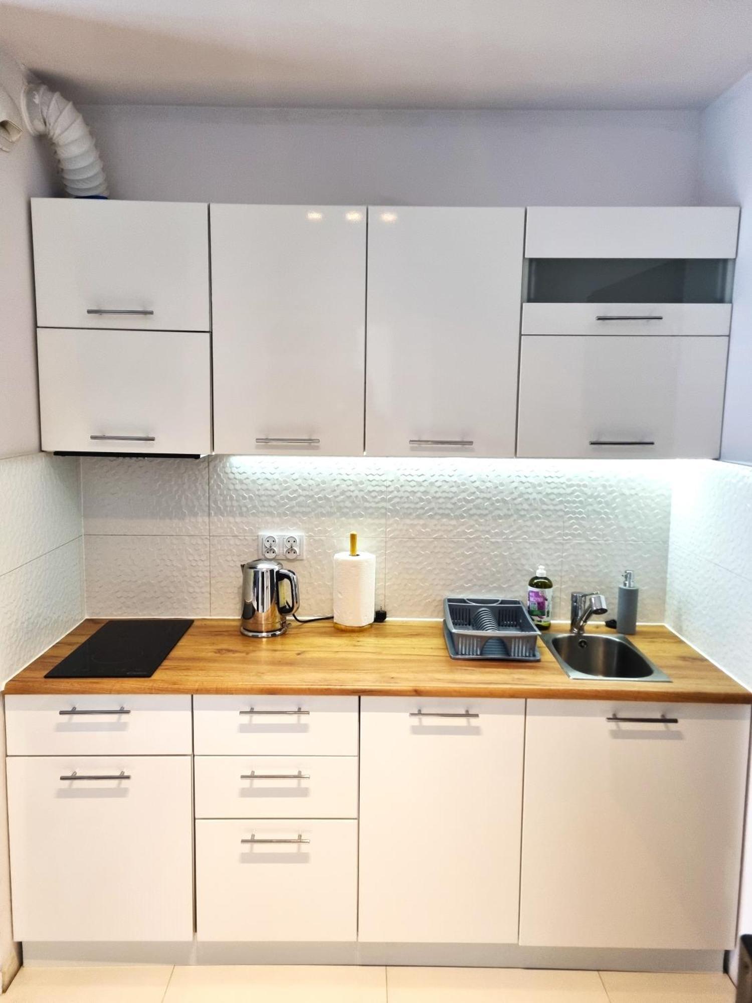 Apartament Dla 2 Osob Przy Plywajacych Basenach Zakrzowek * Krakow