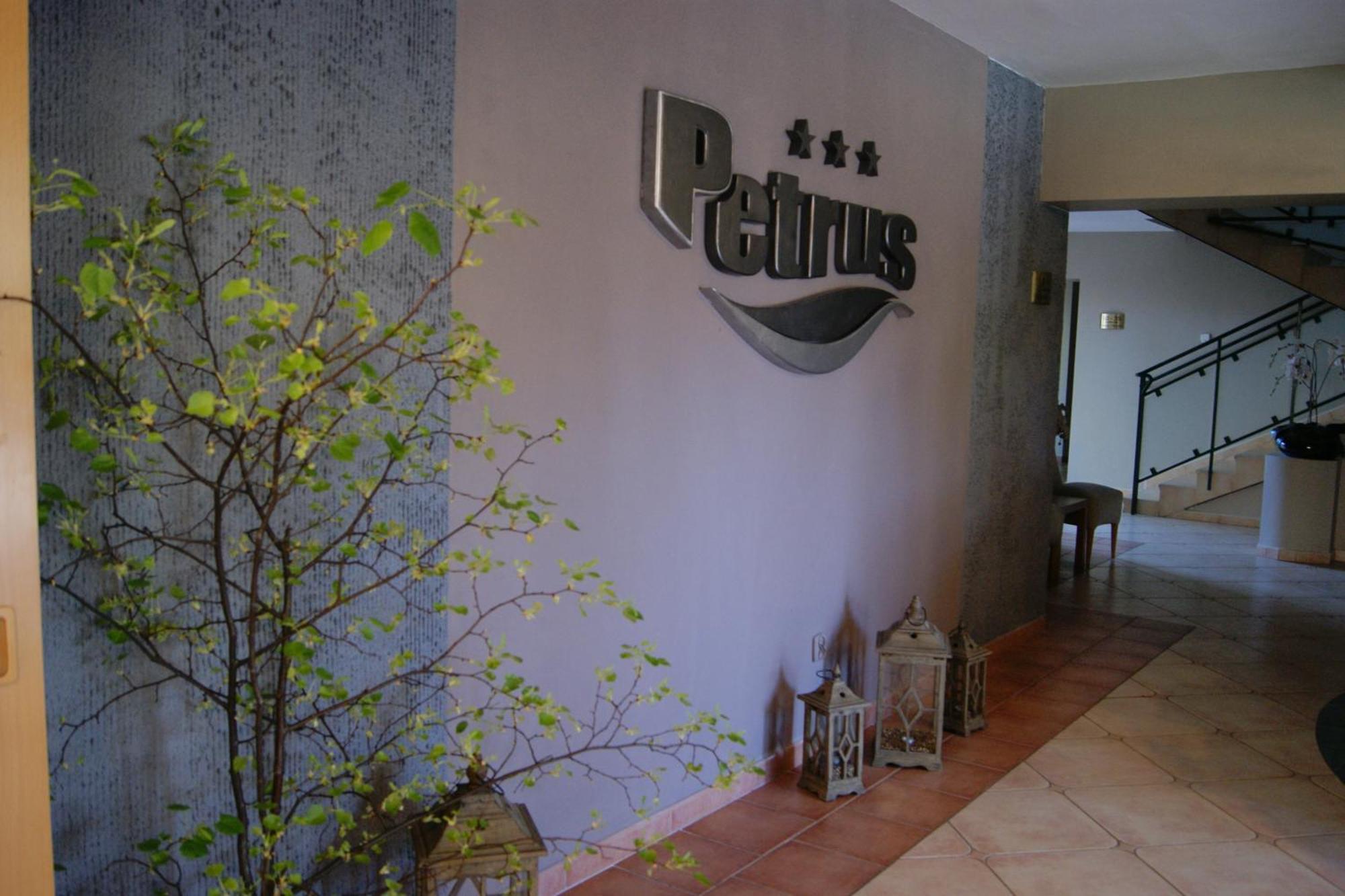 Hotel Petrus 3*