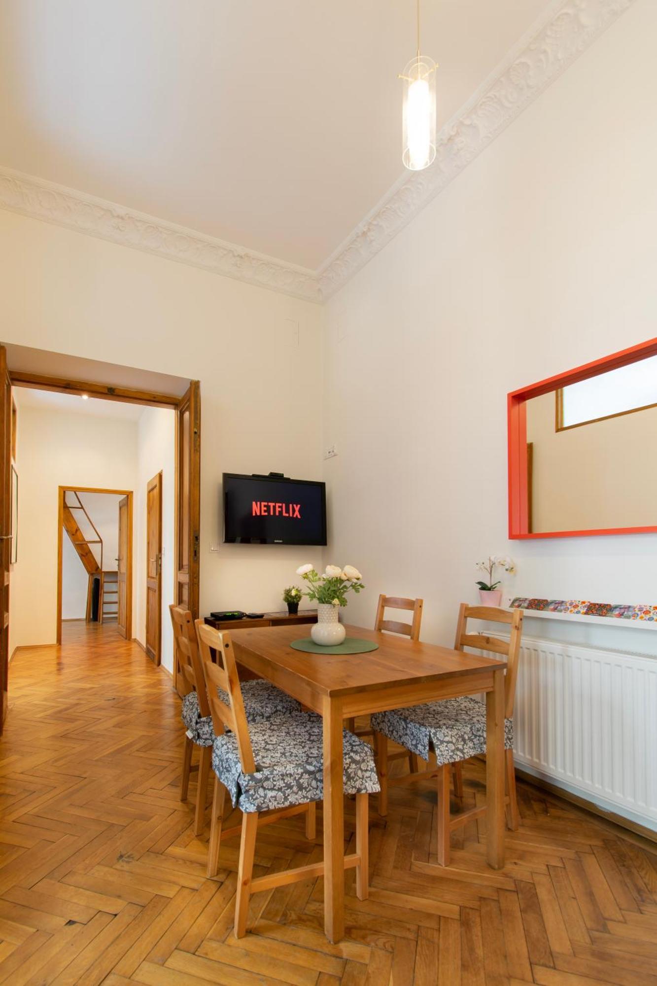 Ground Floor Family Krakow