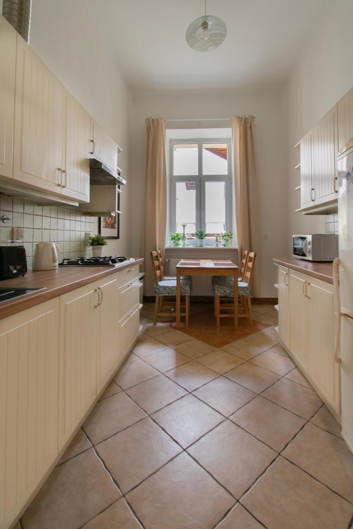 Apartment Ground Floor Family *