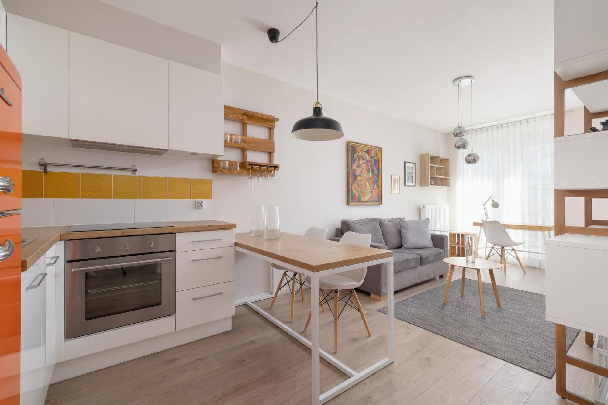 Apartment With Balcony - Masarska 8 Street
