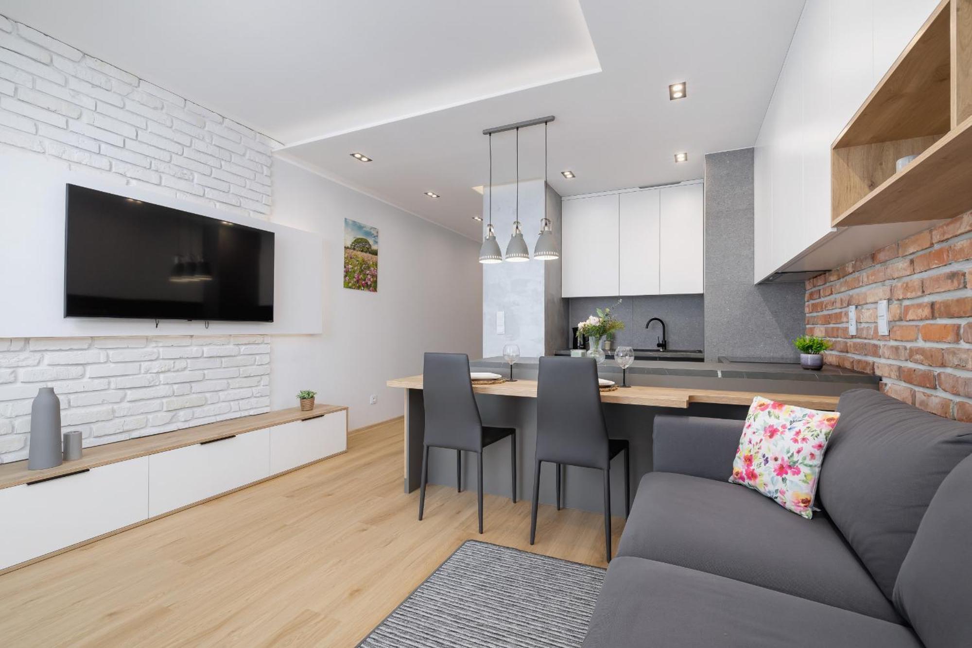 Apartment Mogilska With Parking Near Tauron Arena By Renters