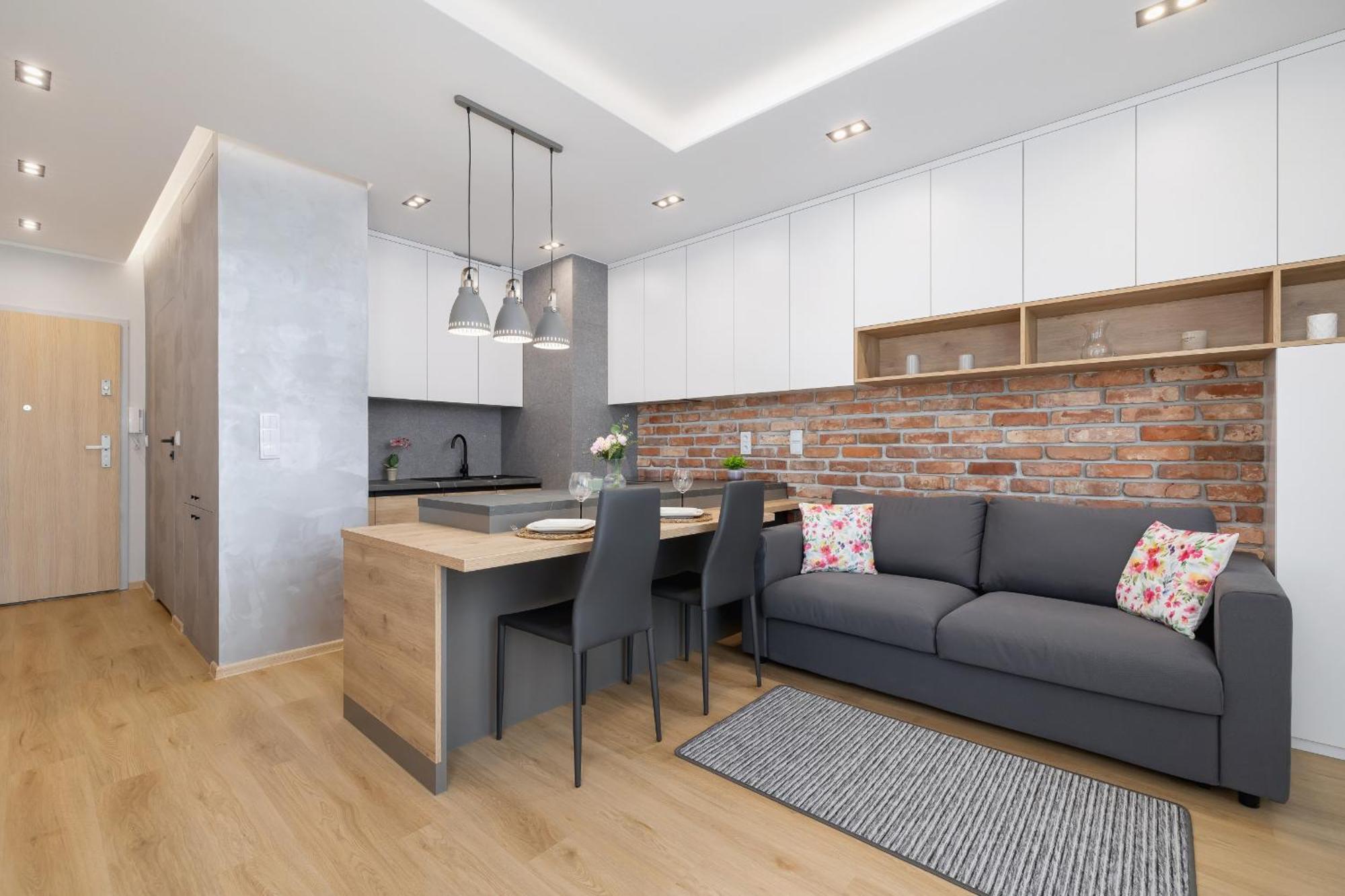 Apartment Mogilska With Parking Near Tauron Arena By Renters *
