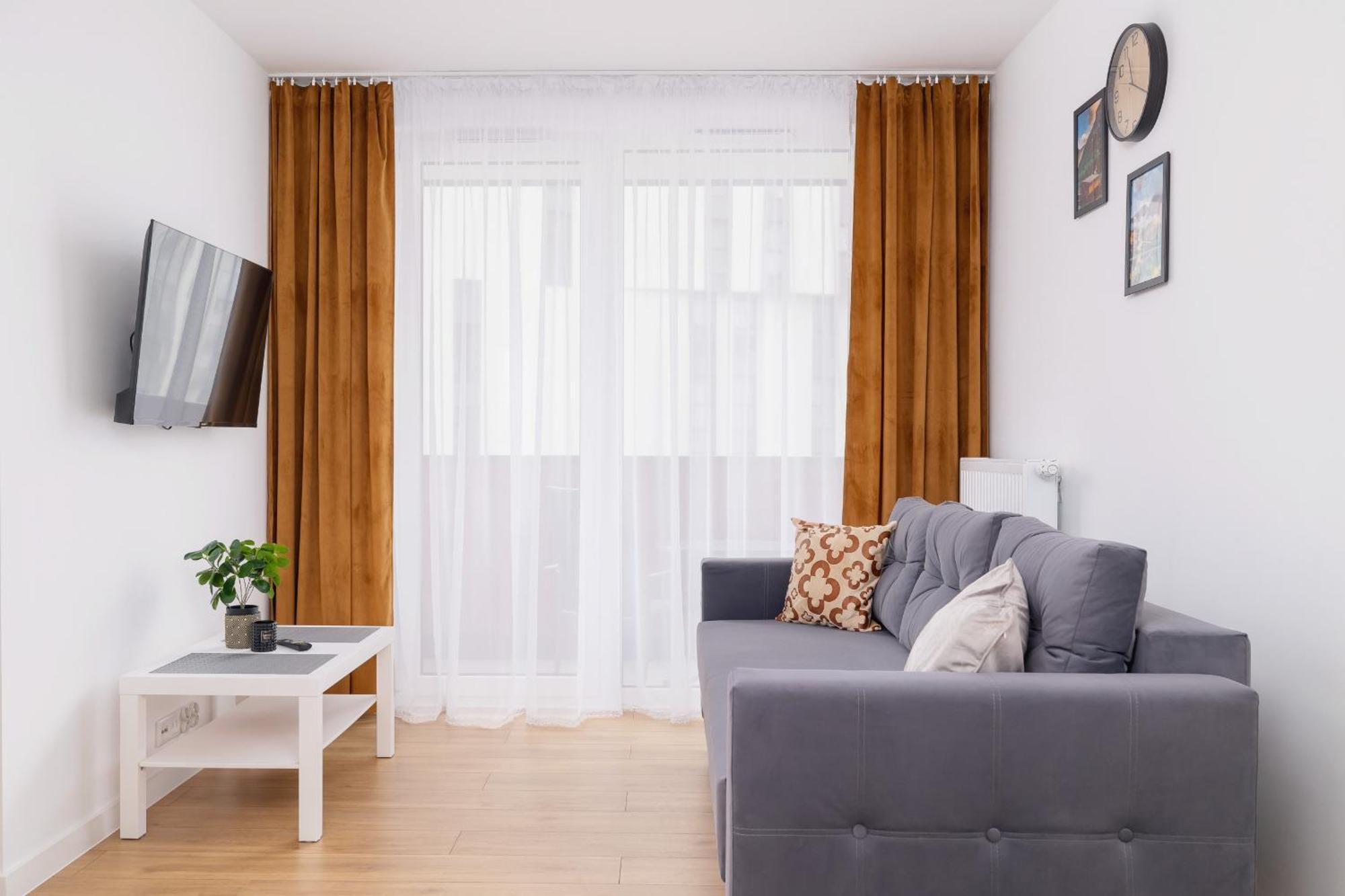 Modern With Parking Near Tauron Arena By Rent Like Appartement