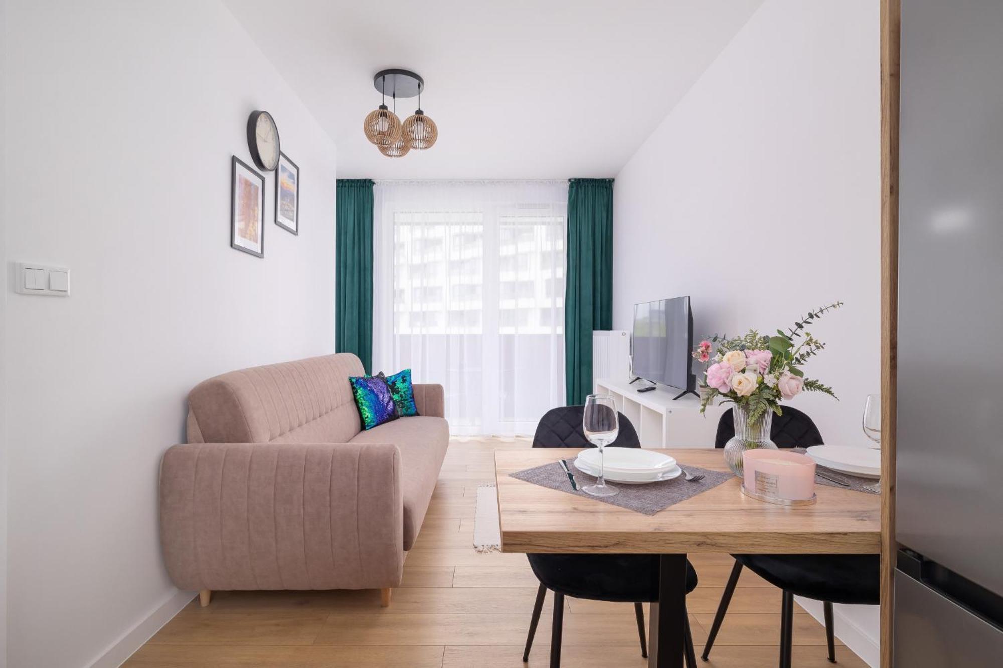 Apartment Stylish Near Tauron Arena By Rent Like Krakow