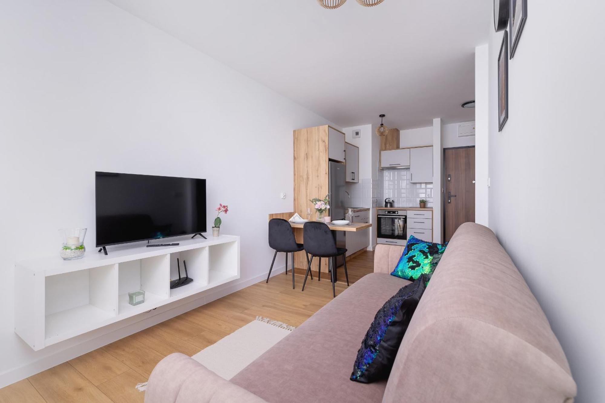 Stylish Near Tauron Arena By Rent Like Apartment