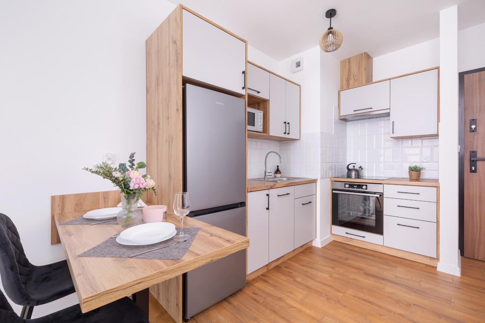Apartment Stylish Near Tauron Arena By Rent Like *