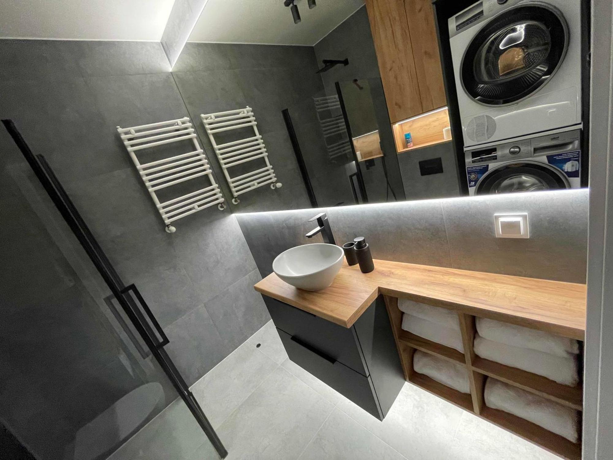 Apartment 41