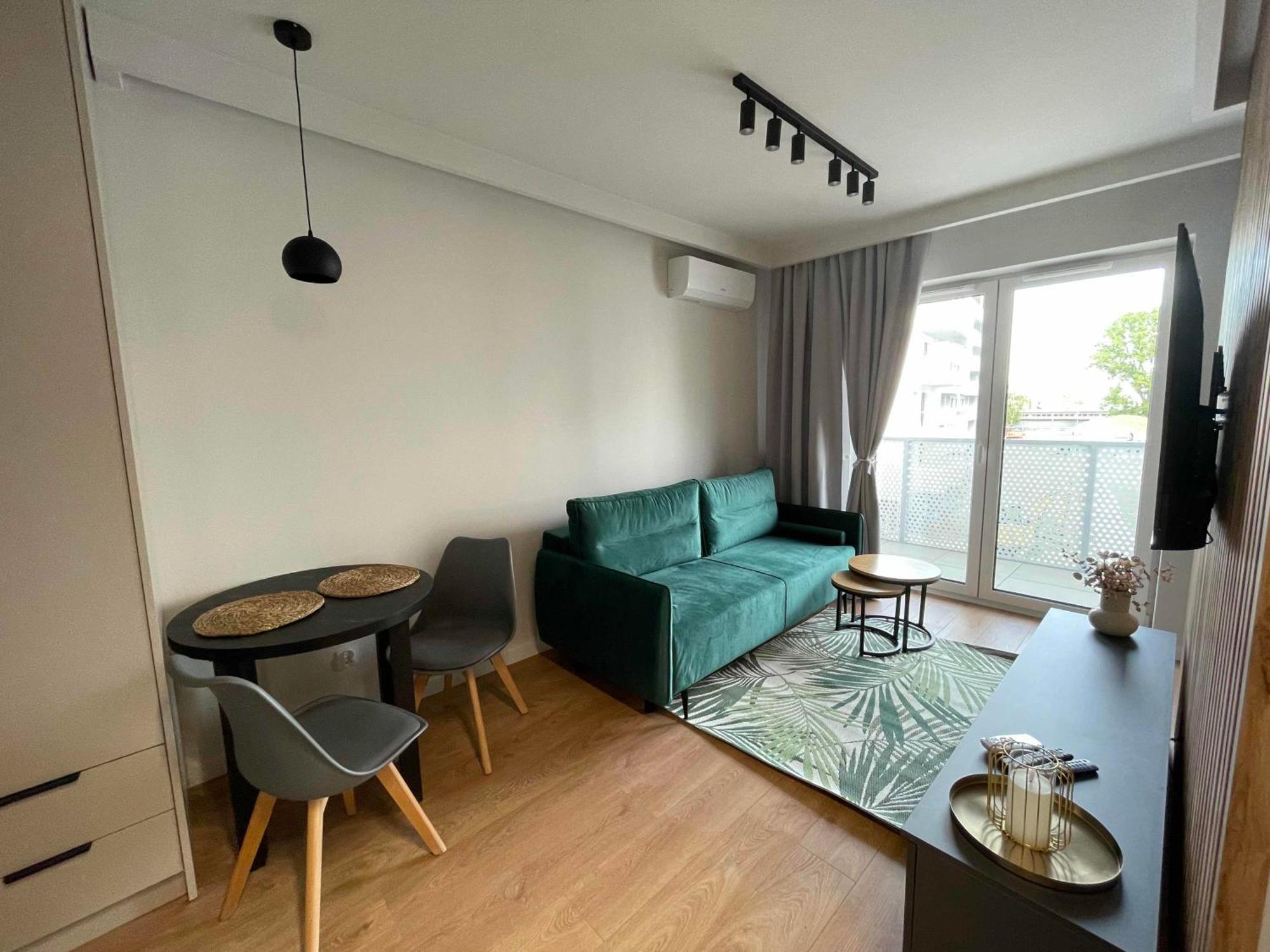 41 Apartment *