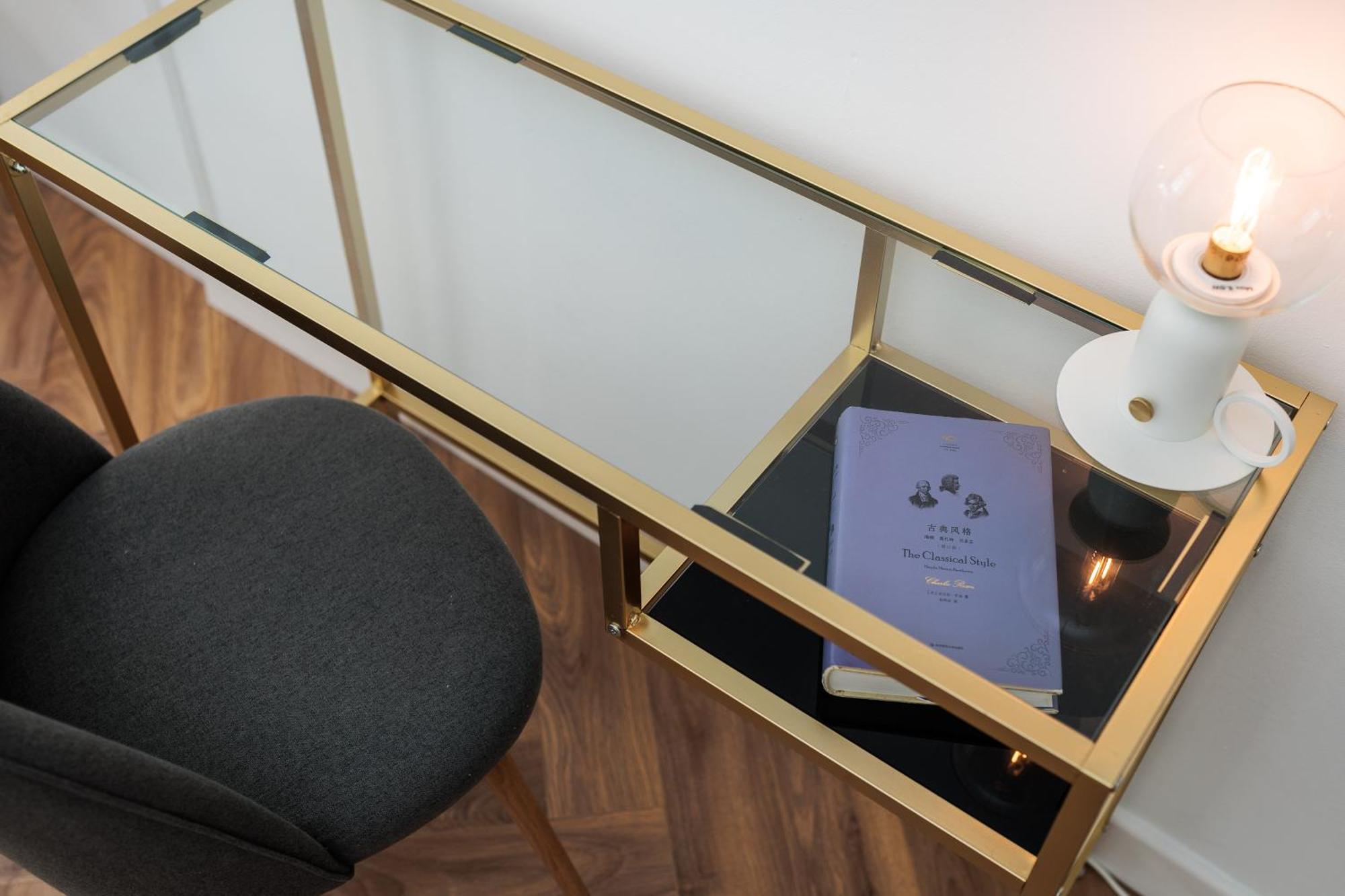 Spacious & Modern 6 Bedroom - Around The Main Market Square - By Upstairs Apartamento