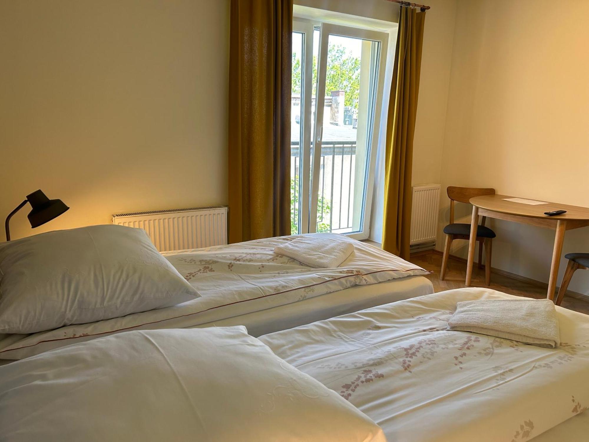 Cybulskiego Guest 3* Krakow