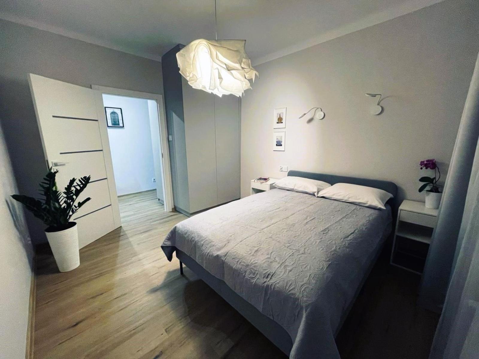 Mr - Mogilska Apartment