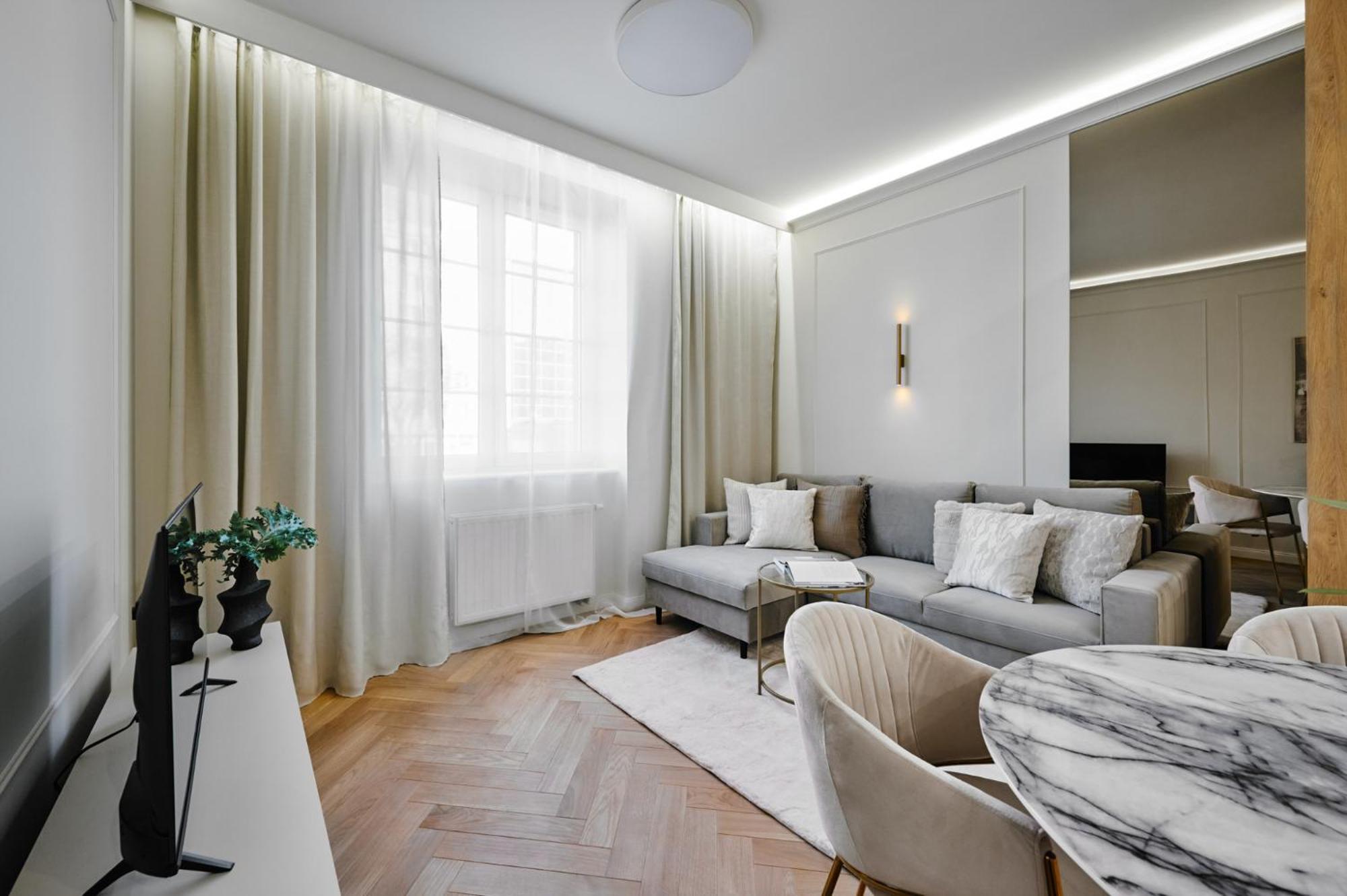 Rentplanet - Krasinskiego Apartamento