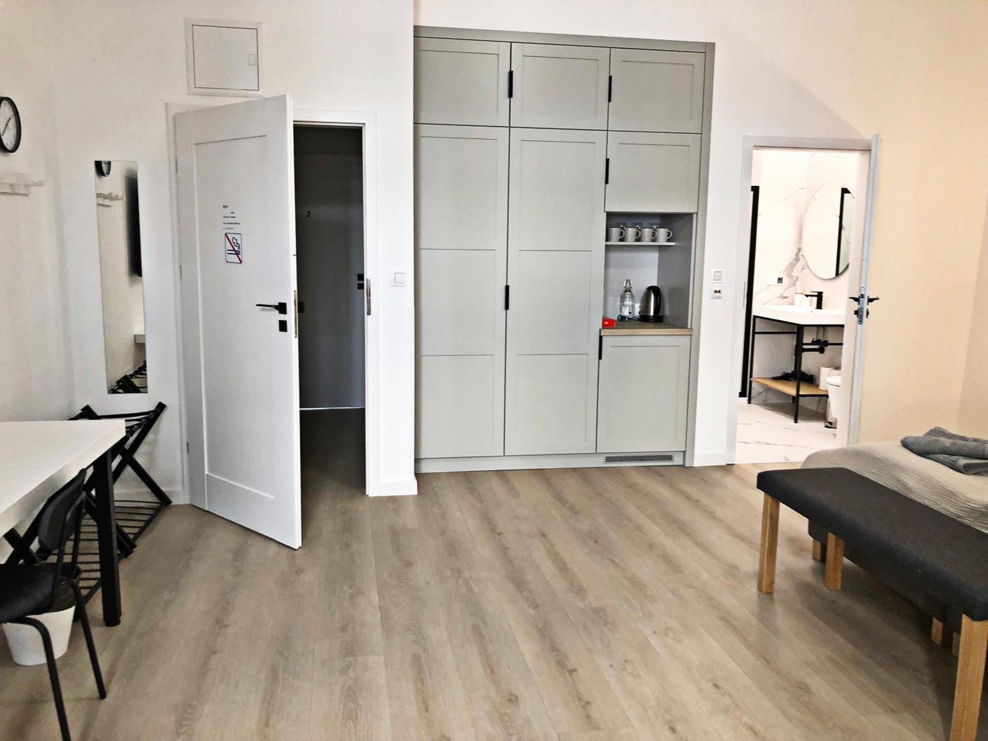 Anny 5 Hotel apartamentowy *