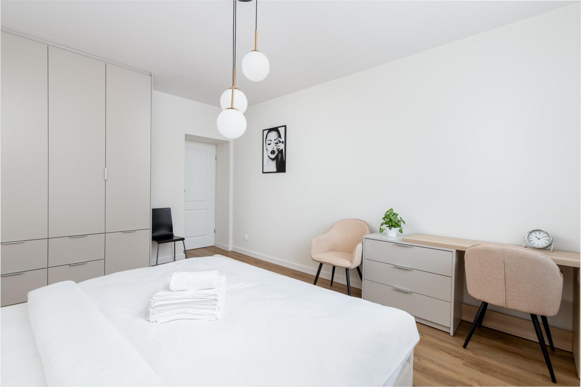 Old Town White Apartment Krakow
