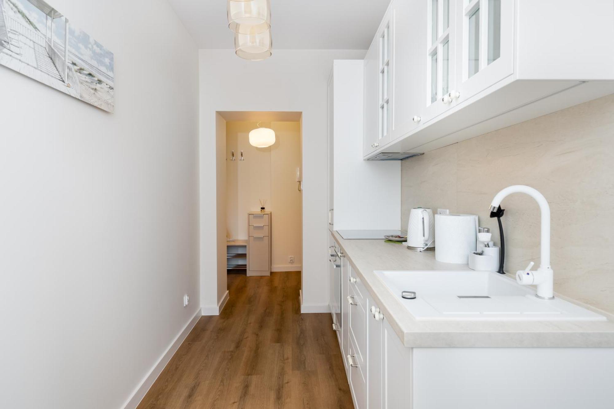 Old Town White Apartment *