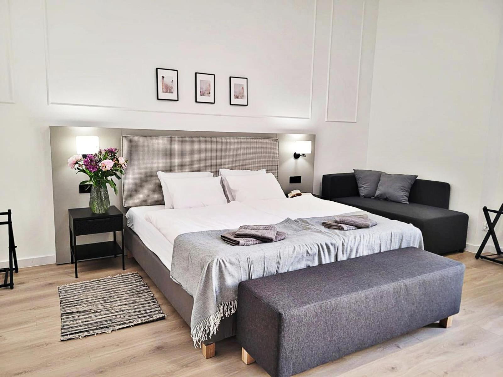 Anny 5 Hotel apartamentowy *