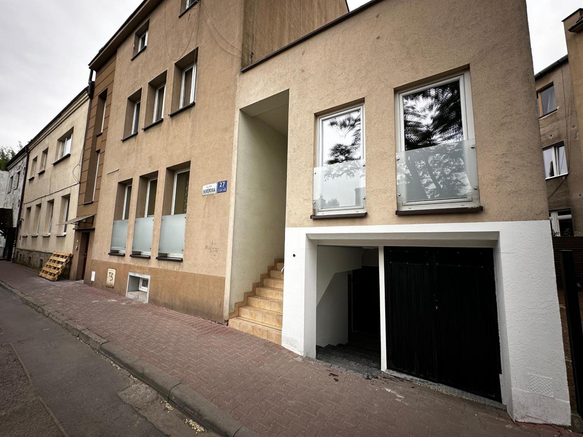 Skwerowa Nest *