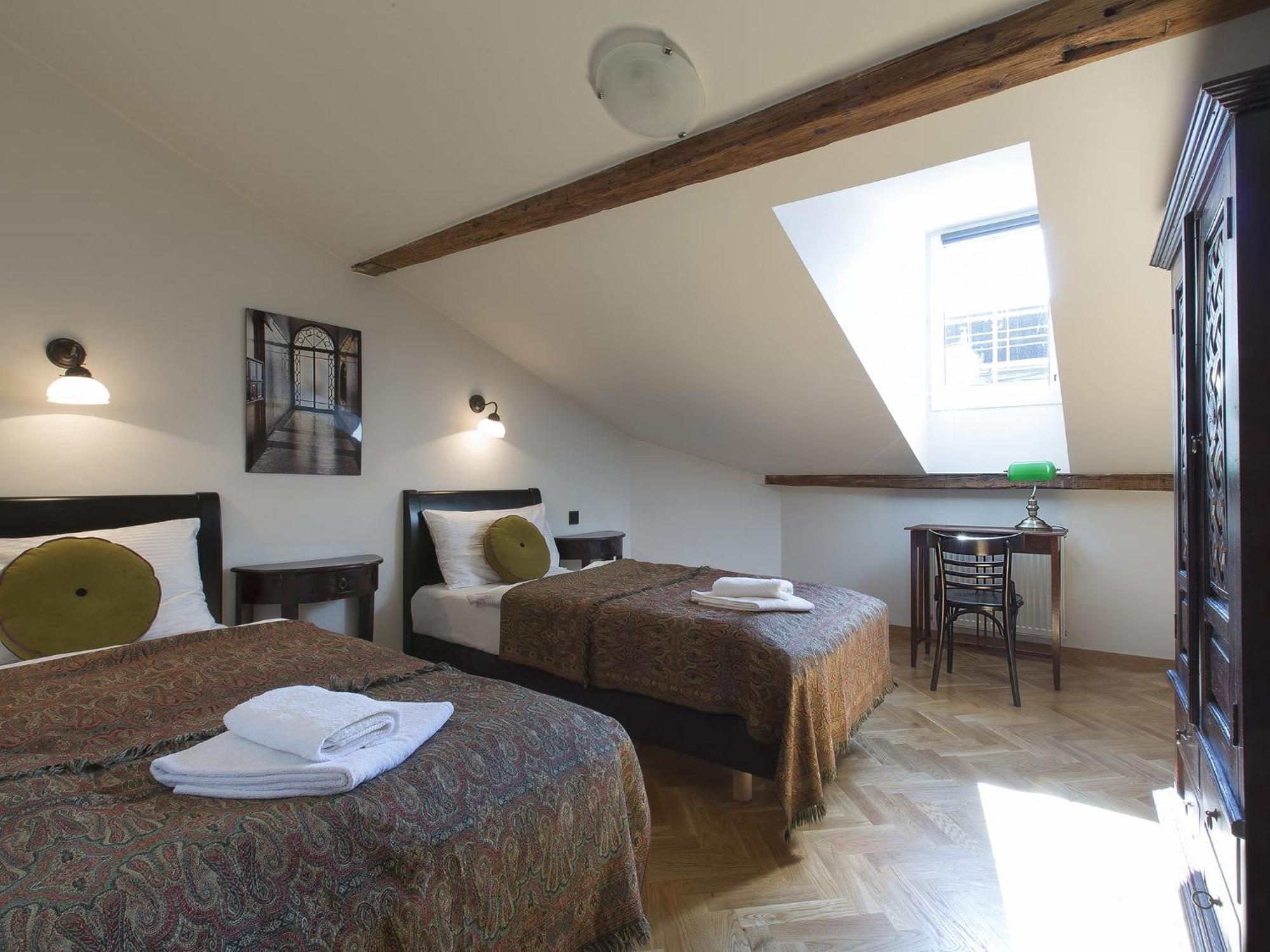 Hotel apartamentowy Antique Plac Szczepański