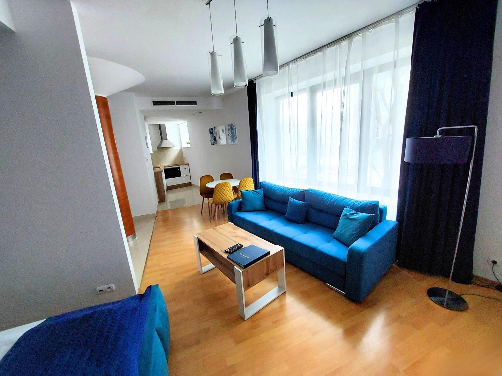 Nook Nook Kazimierza Wielkiego 104 *