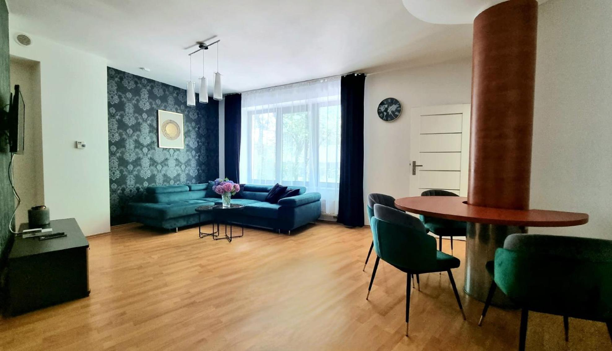 Nook Nook Kazimierza Wielkiego 104