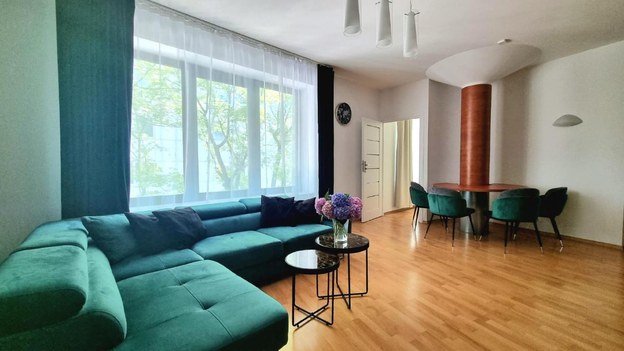 Nook Nook Kazimierza Wielkiego 104 *