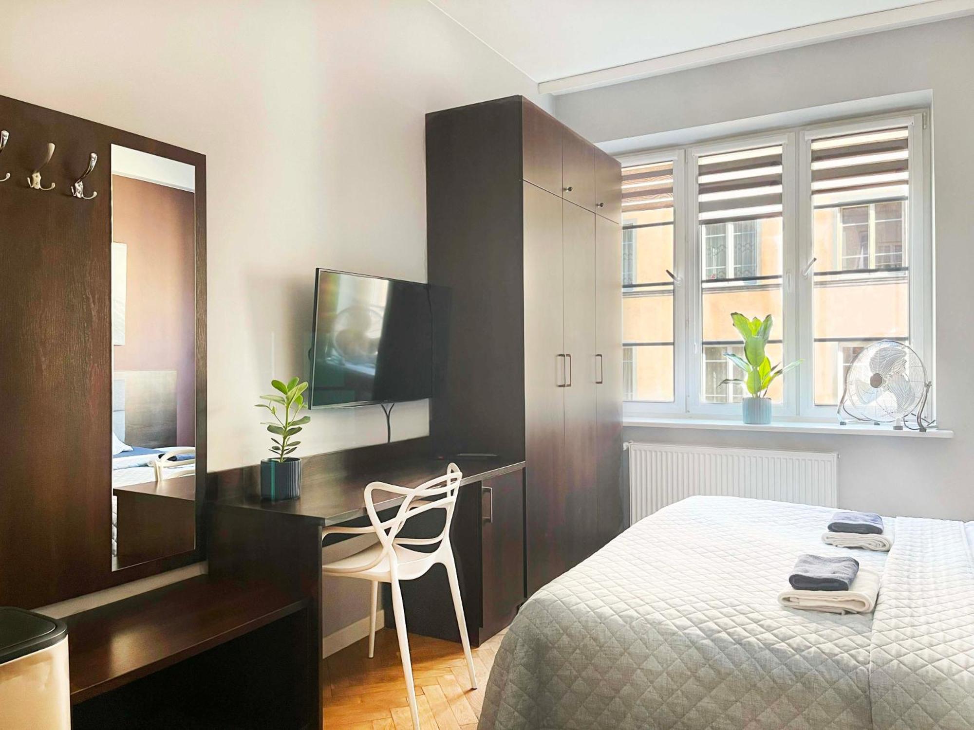 Well-connected In Old Town Cracow Apartment *