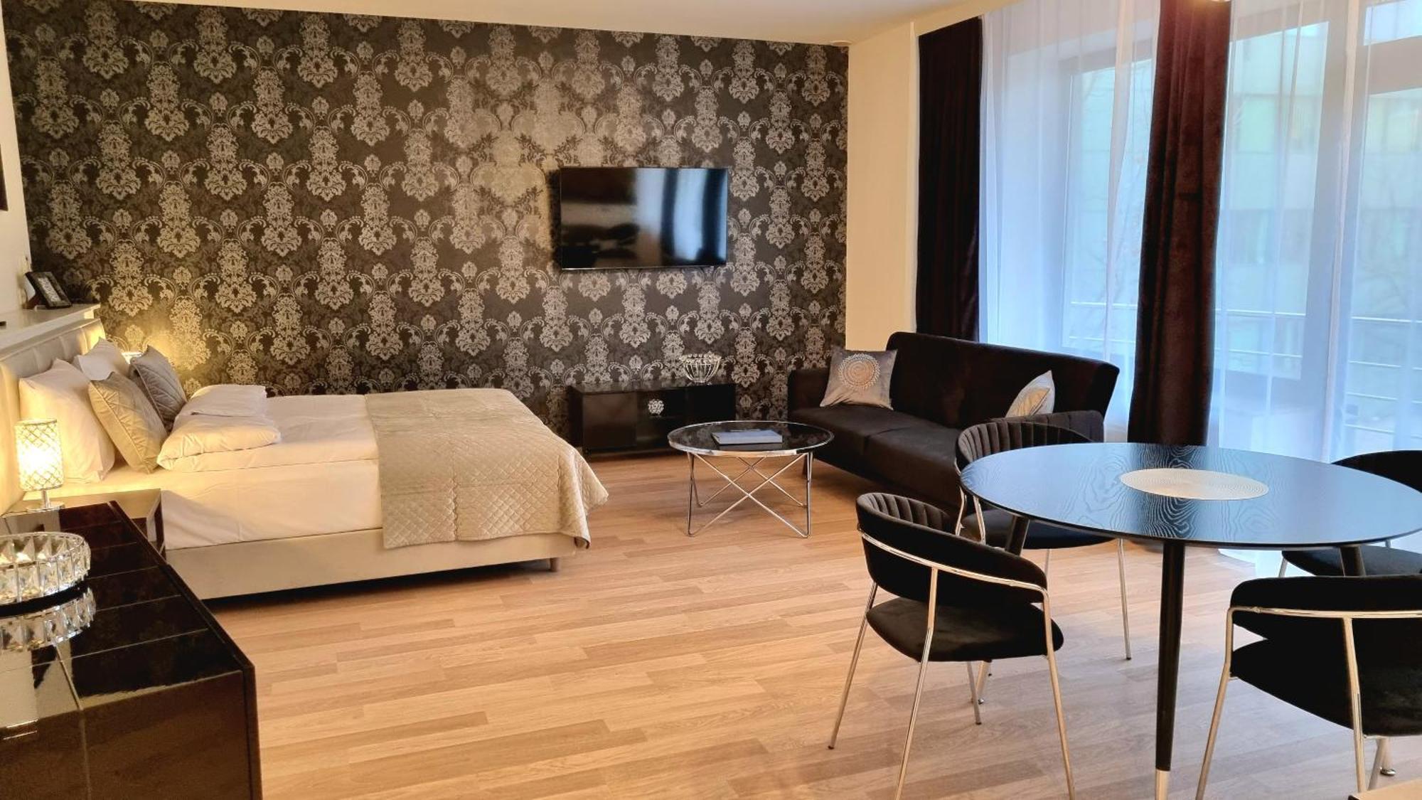 Nook Nook Kazimierza Wielkiego 104 *