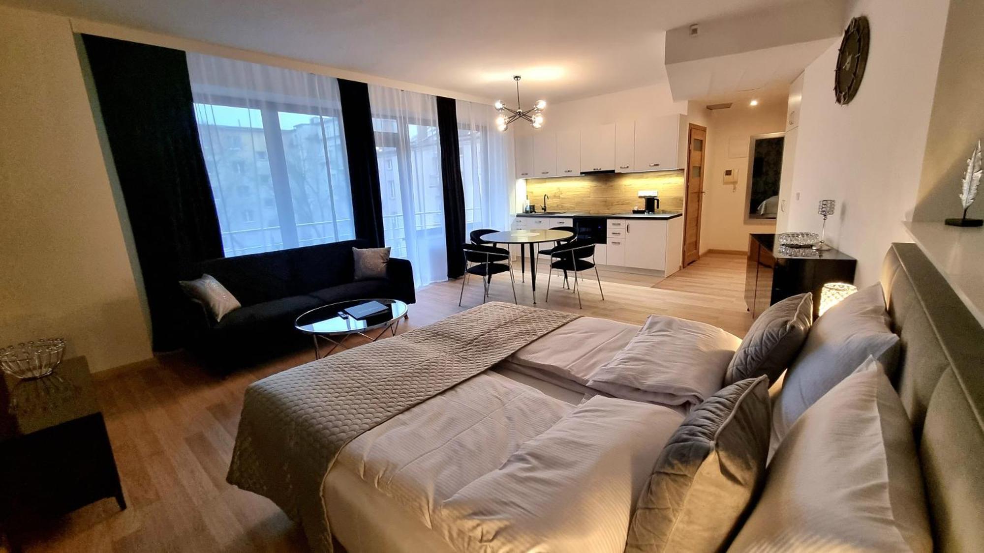 Nook Nook Kazimierza Wielkiego 104 *