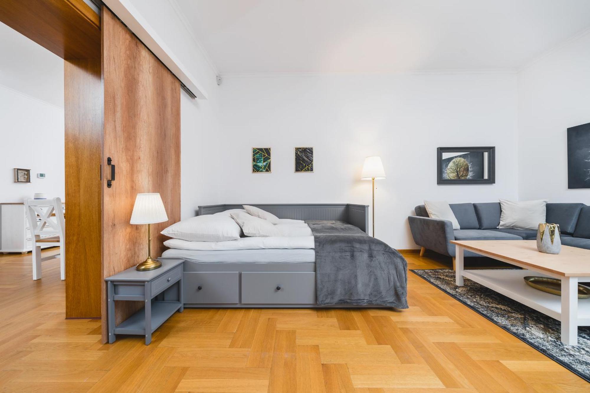 Cracow Old Town Apartment