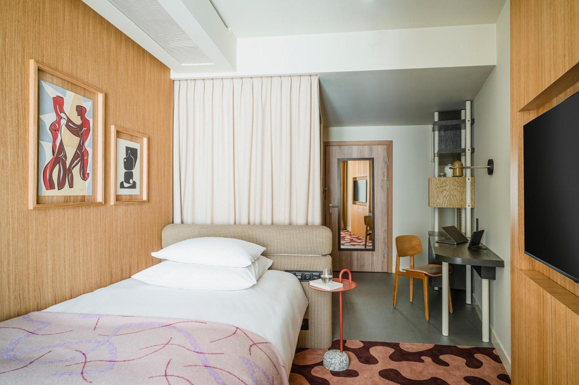 Hotel Puro Stare 4*