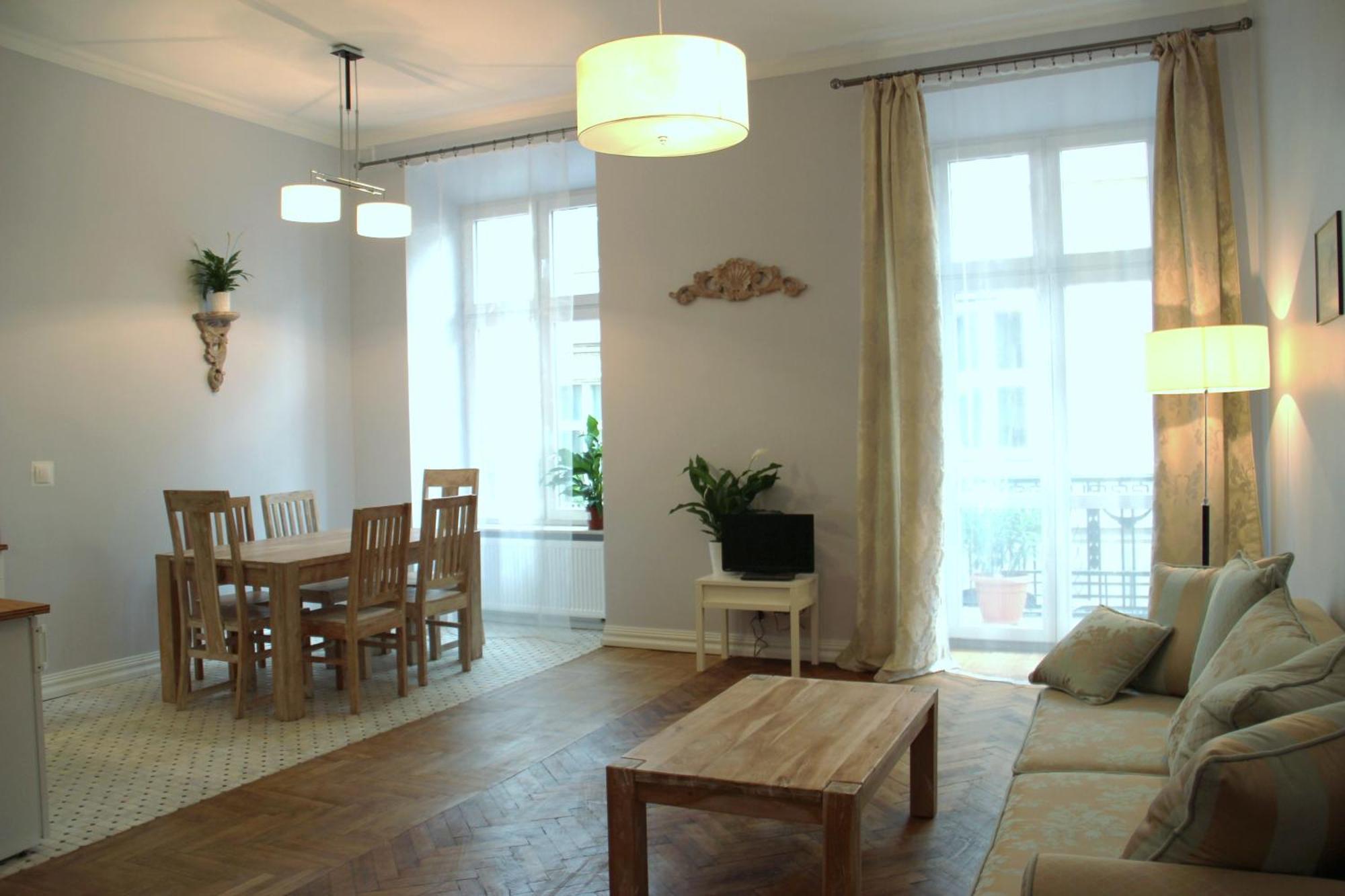 Apartment Golebia 3 *